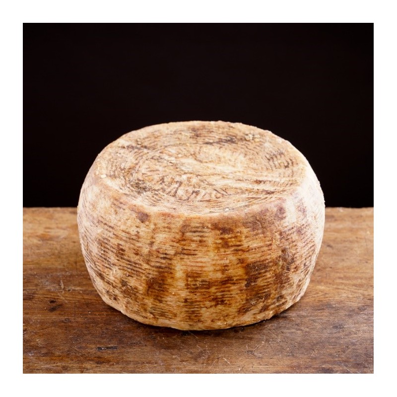 Formaggio Pecorino Carmasciano